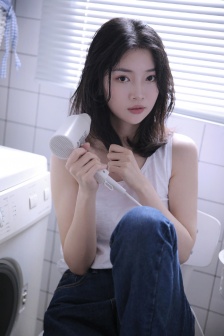 半夜妈妈醒了但是装睡